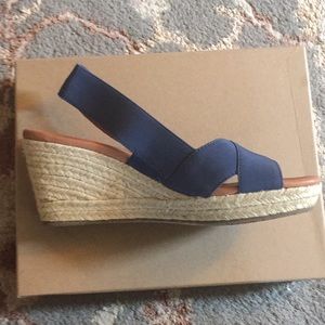 SOLD - Kenneth Cole espadrille wedges